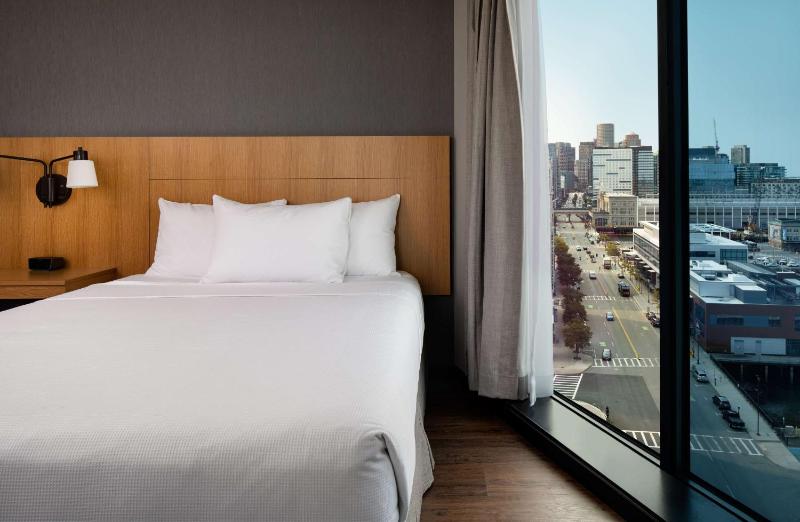 Hyatt Place Boston/Seaport District - image 12