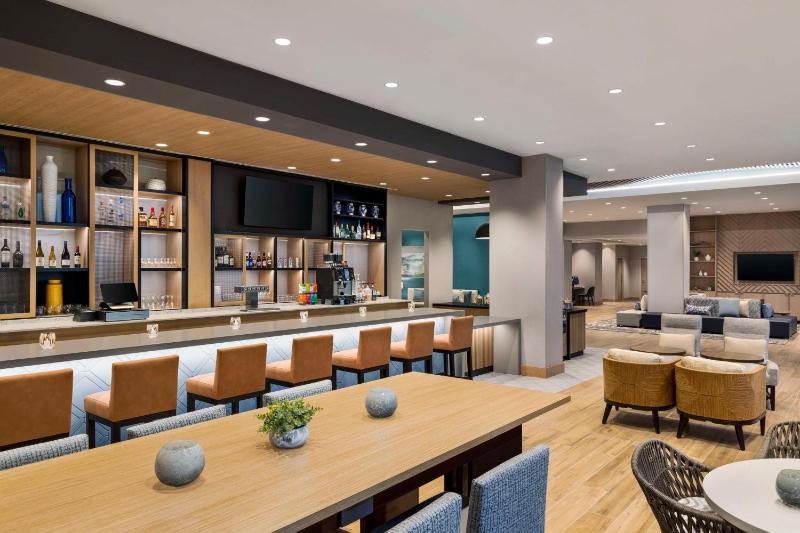 Hyatt Place Virginia Beach Oceanfront - image 3