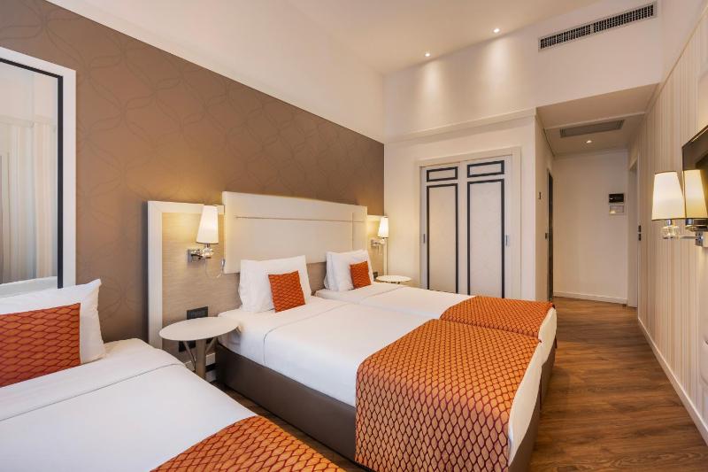 Family Double Room image 1