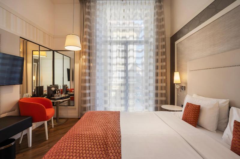 Executive Room image 1