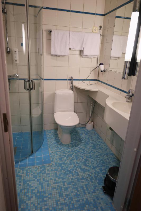 Large Quadruple Room  image 3