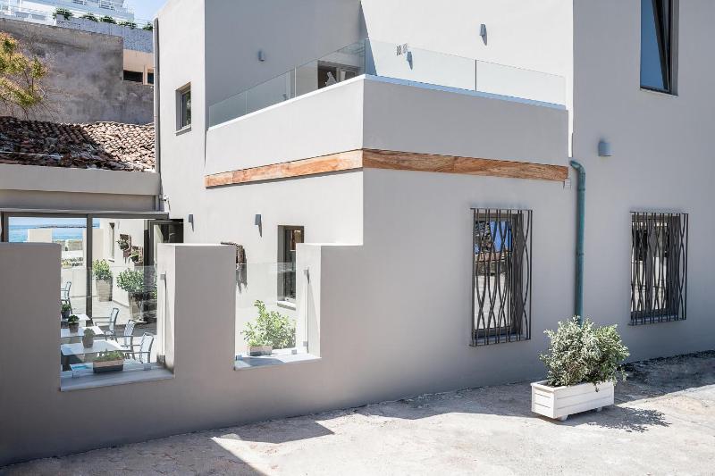 Ciel Collection Suites - image 33