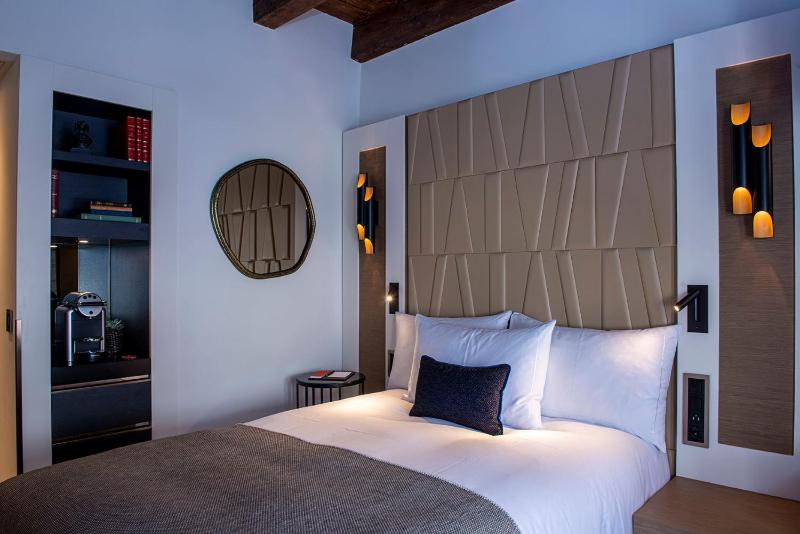 Superior Room image 1
