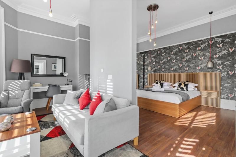 Executive Double Room image 3