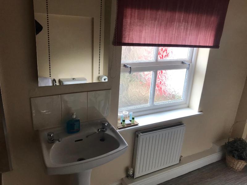 Superior King Room image 2