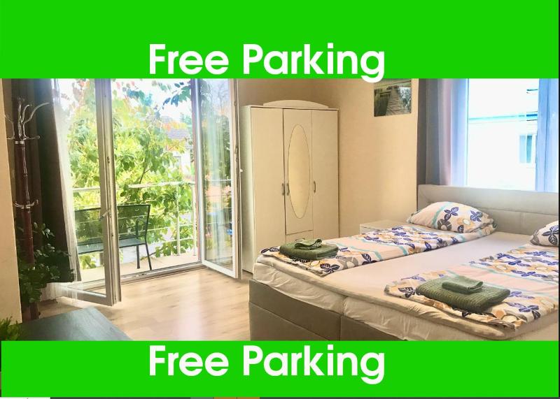 Deluxe Double Room with Balcony image 2