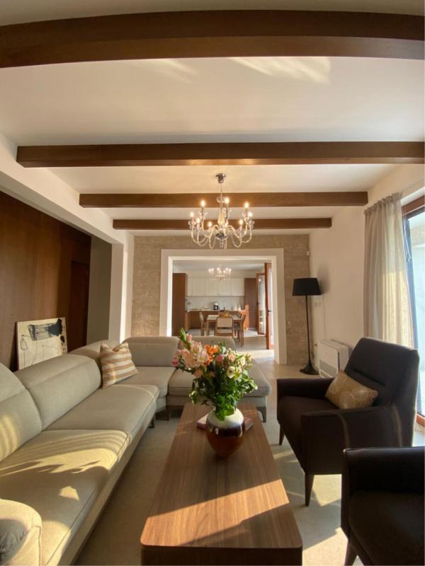Belsize Villas - image 16