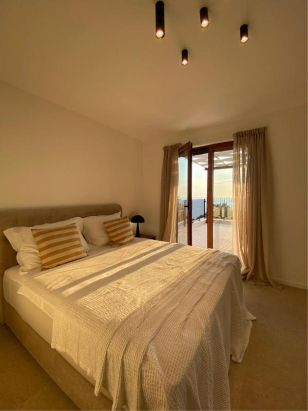Belsize Villas - image 9