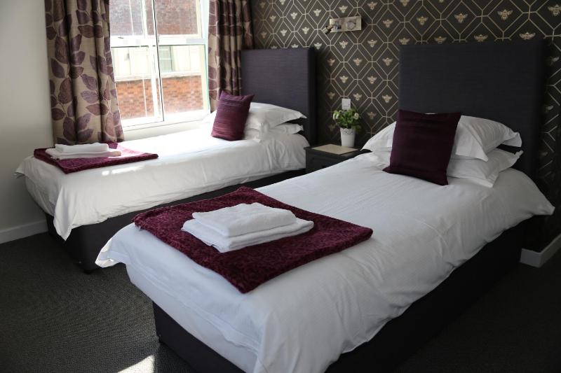Double or Twin Room with Shower image 2