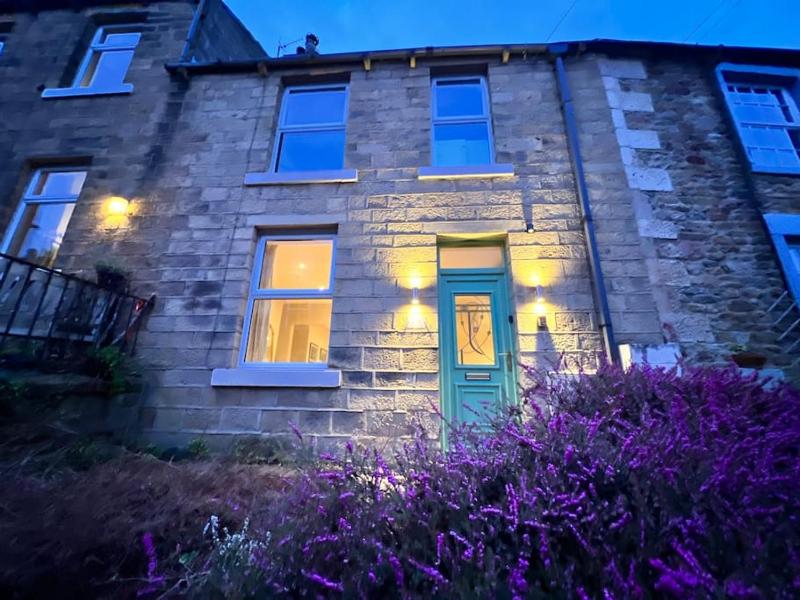 Arthur’s Cottage Images