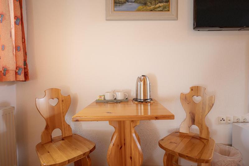 Triple Room with Balcony image 1