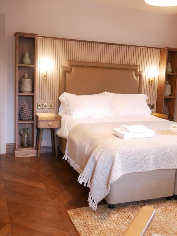 King Suite image 3