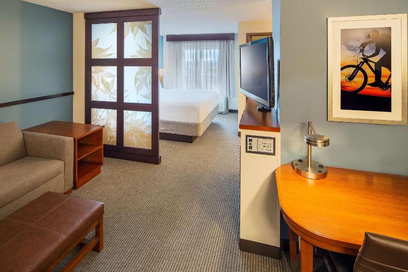 King Room with Sofa Bed - High Floor image 2