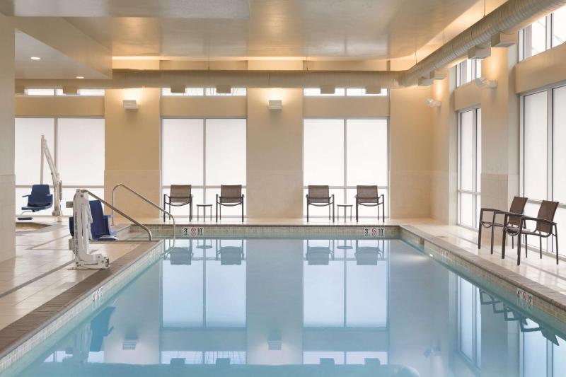Hyatt Place Pdx Arpt Cascade Station - image 15