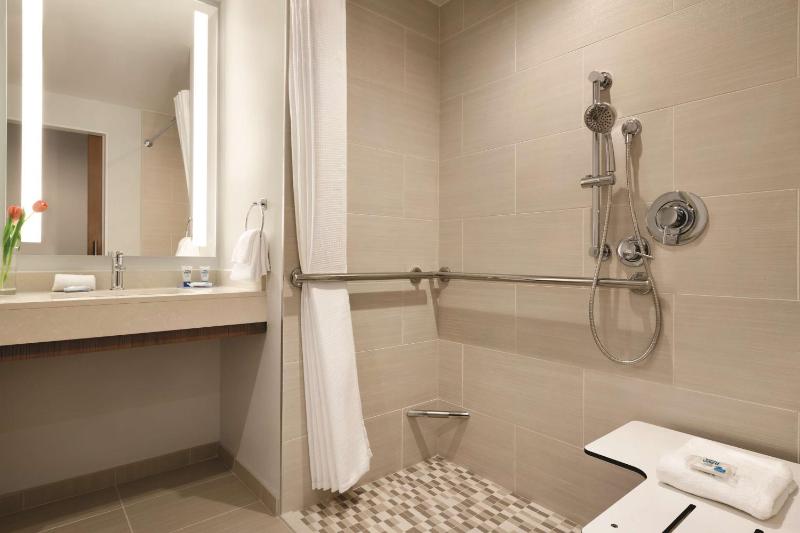 Hyatt House Virginia Beach/Oceanfront - image 11