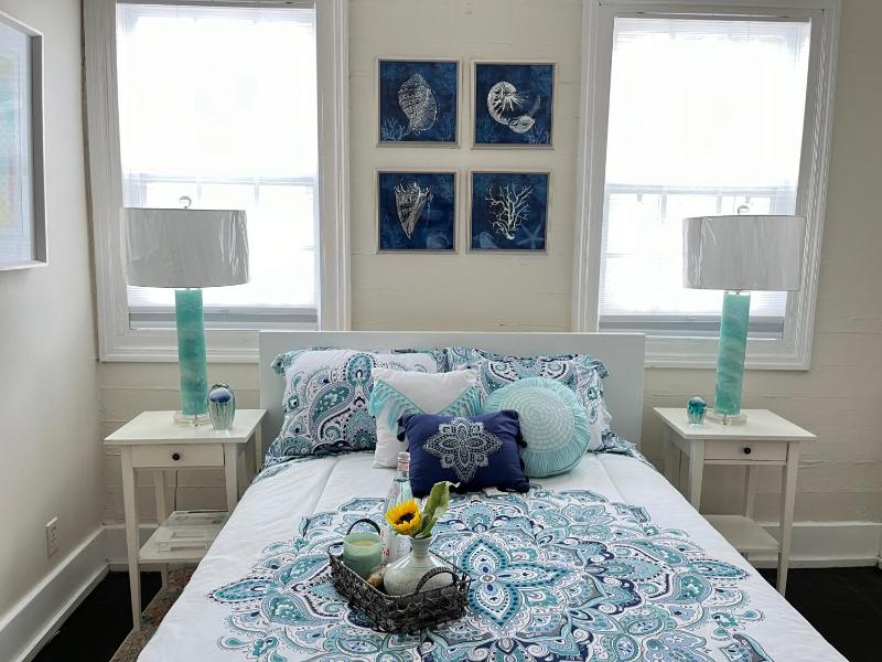 Downtown Nassau Oasis Unit 1 - image 1