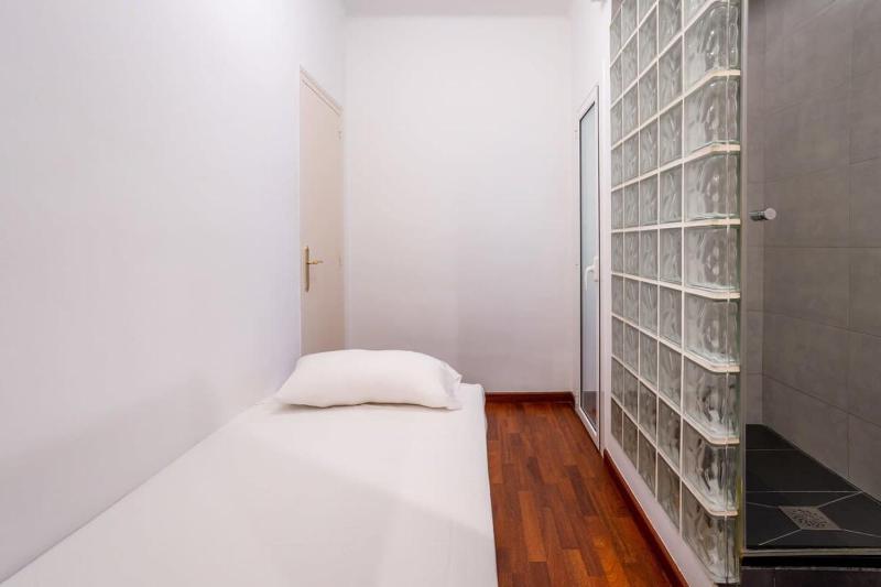 The Collection Barcelona - Modern 4BD in Example next to Paseo de Gracia - image 8