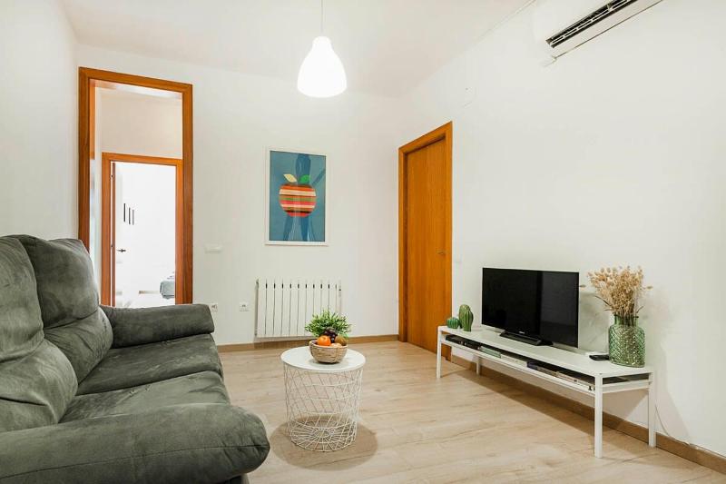 The Collection Barcelona - Comfortable 3BD in Poblenou next to the beach - image 2