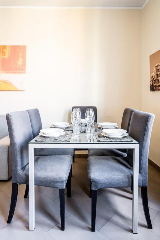The Collection Barcelona - Eixample next to Paseo de Gracia modern 3BD - image 5