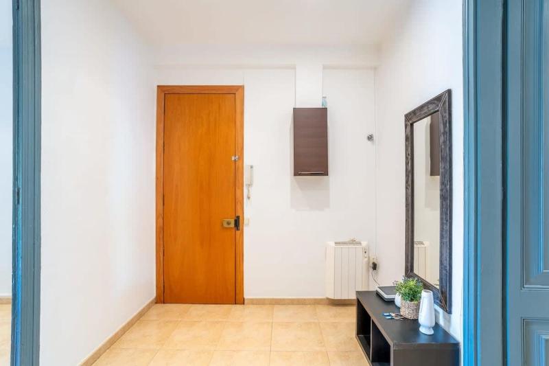 The Collection Barcelona - Private terrace Attico 3BD in Gran de Gracia - image 9