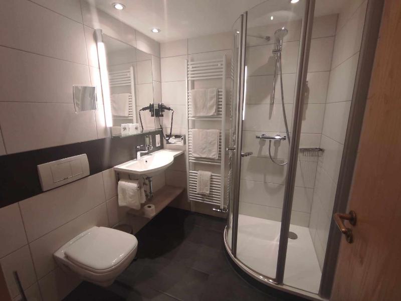 Double Room image 1