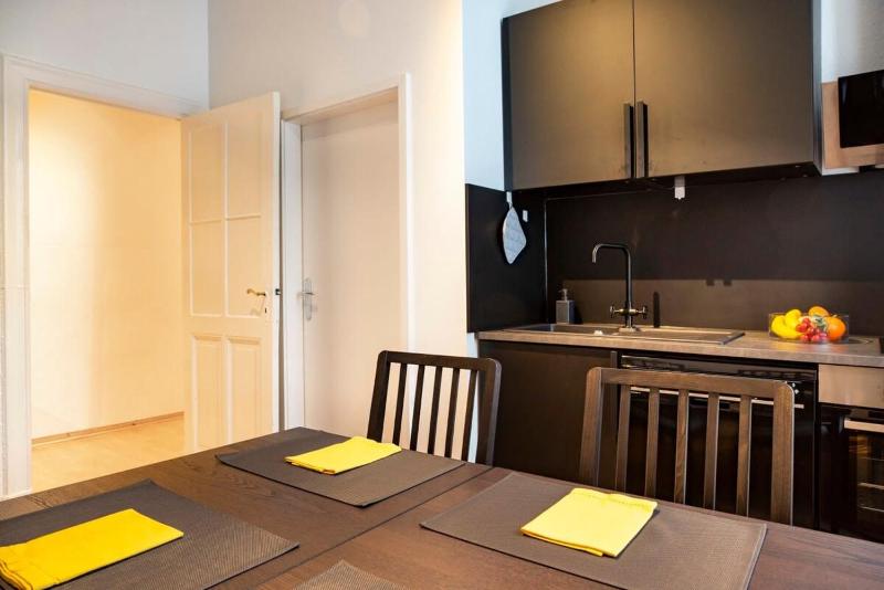 Spacious Family Apartment at Mauerpark plus SelfCheckIn - image 15