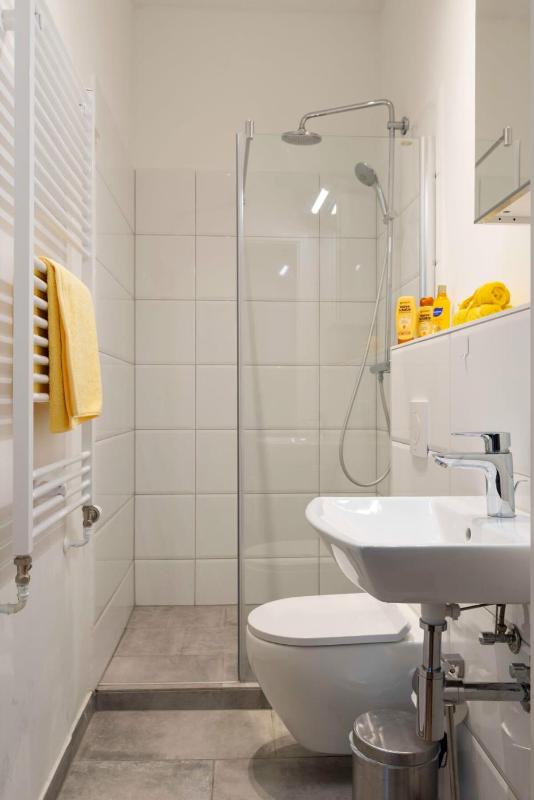 Lovely Apartment in the near of Kudamm - image 16