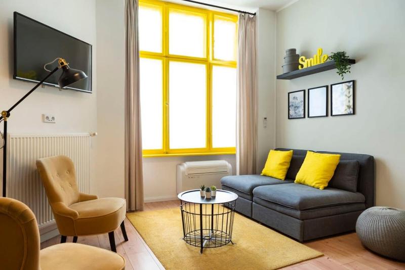 Great Apartment close to Kudamm - image 7