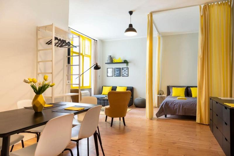 Great Apartment close to Kudamm - image 3