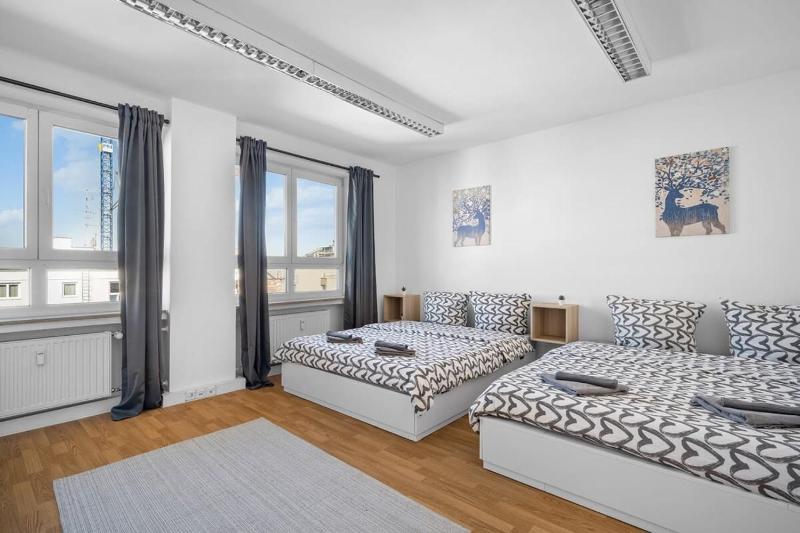 Munich Gem - 2 Bedroom Alpine View Tranquility - image 16