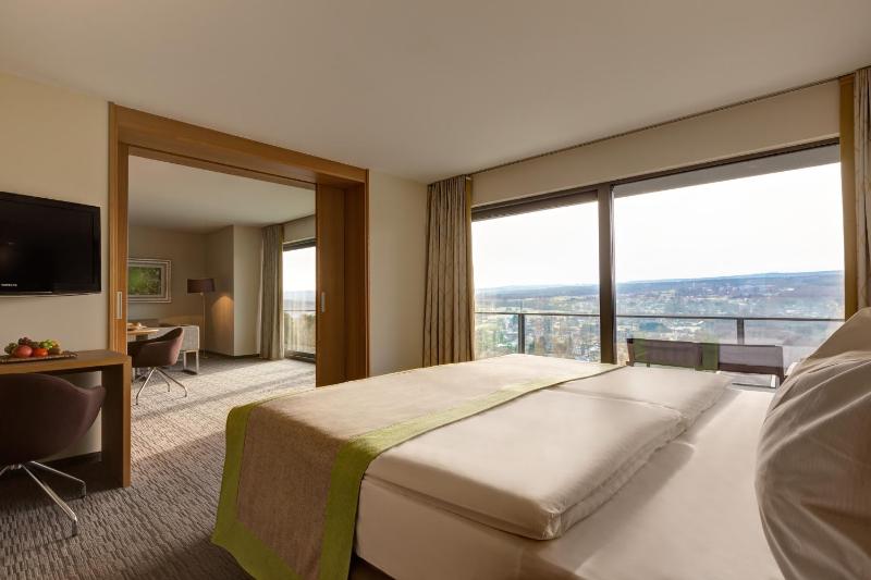 Lake View Suite image 4