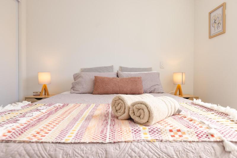 Modern 2 bedroom by Hagley Park - image 40