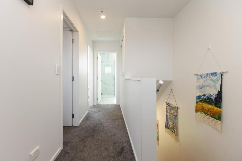 Modern 2 bedroom by Hagley Park - image 29