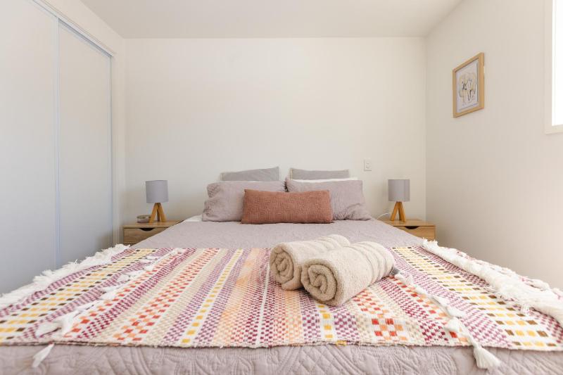 Modern 2 bedroom by Hagley Park - image 21