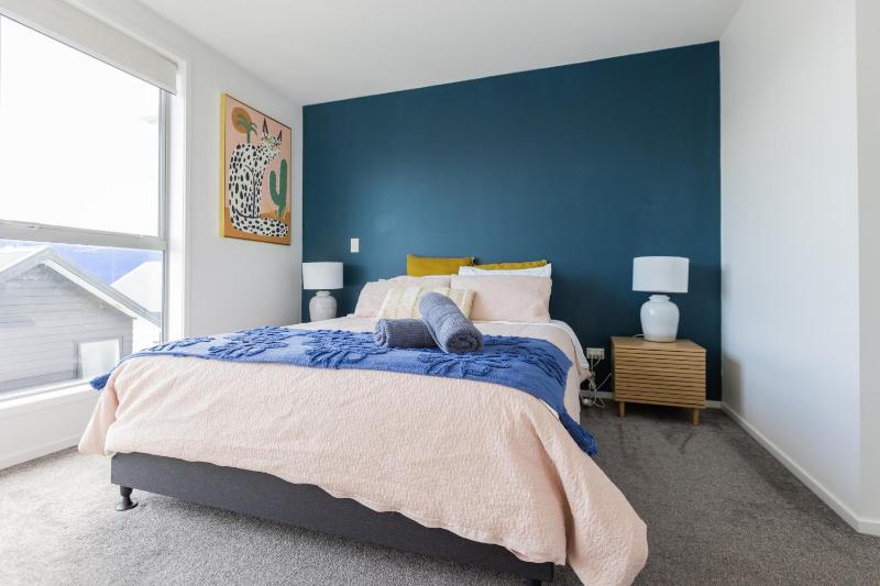 stylish and comfort in CBD - image 16