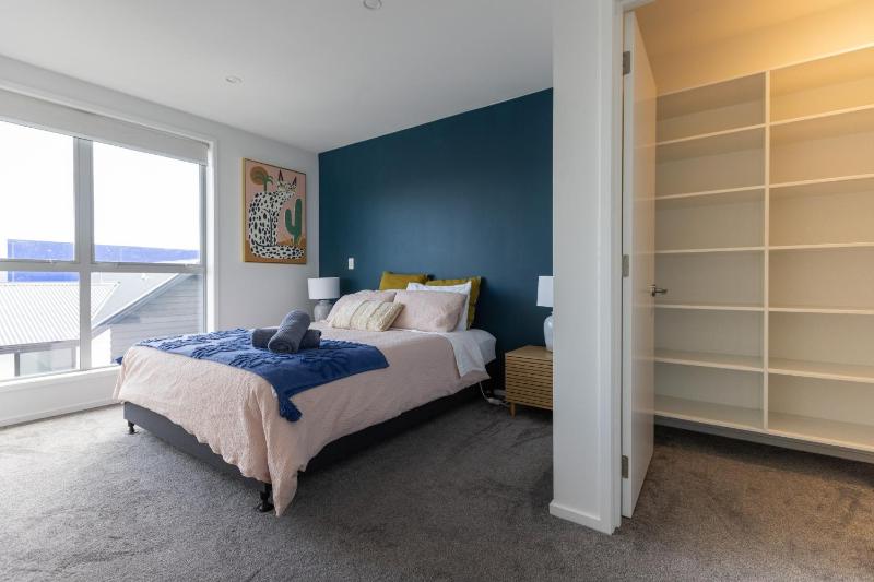 stylish and comfort in CBD - image 15