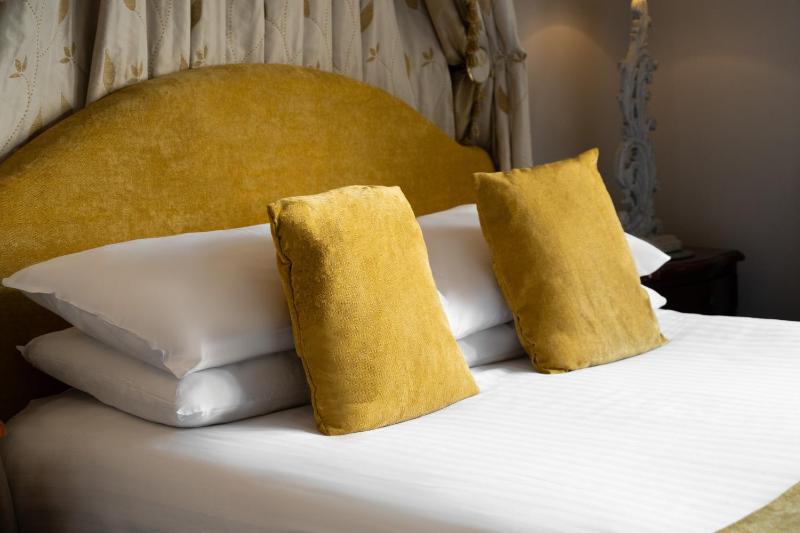 Superior Double Room image 3