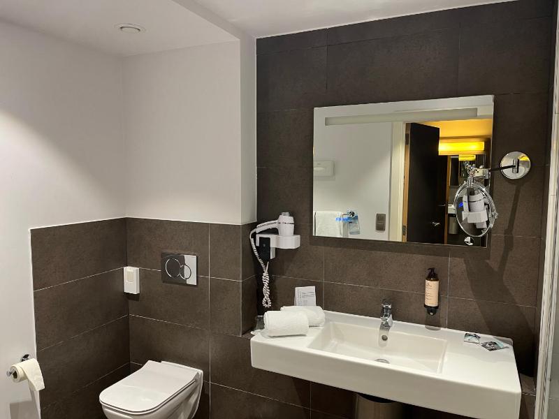 Superior Double Room with Sofa image 1