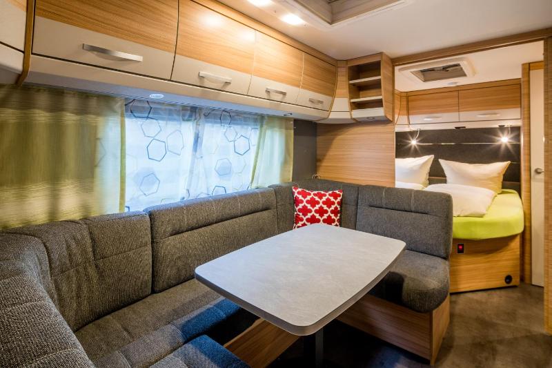 Caravan image 4