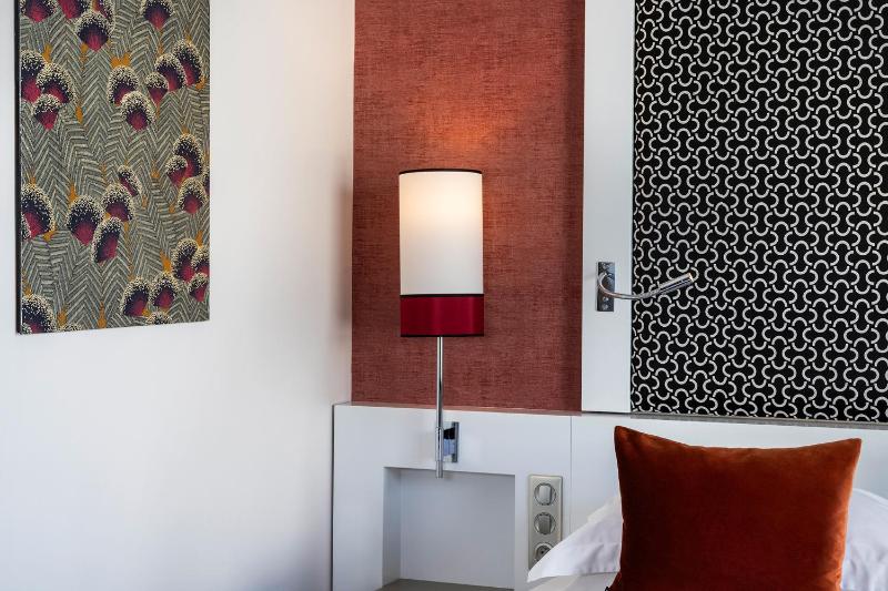 Deluxe Triple Room image 3