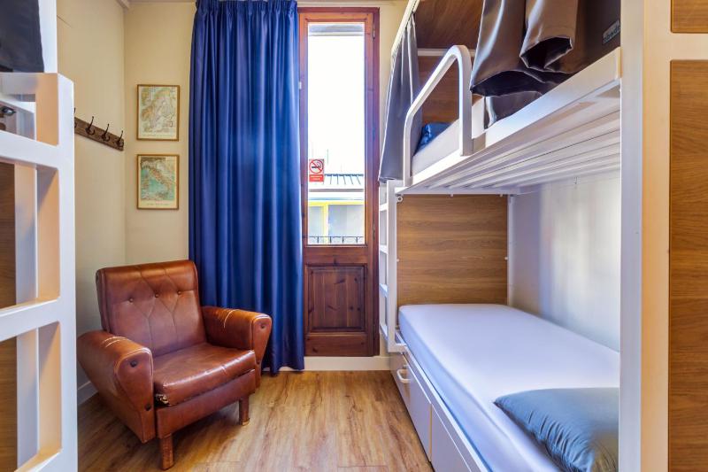 Bed in 10-Bed Mixed Dormitory Room image 1