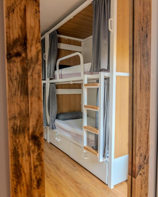 Single Bed in 6-Bed Dormitory Room image 4
