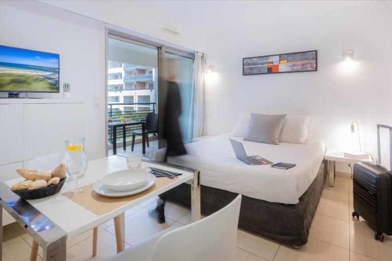 Nemea Appart Hotel Le Lido Cagnes Sur Mer - image 21