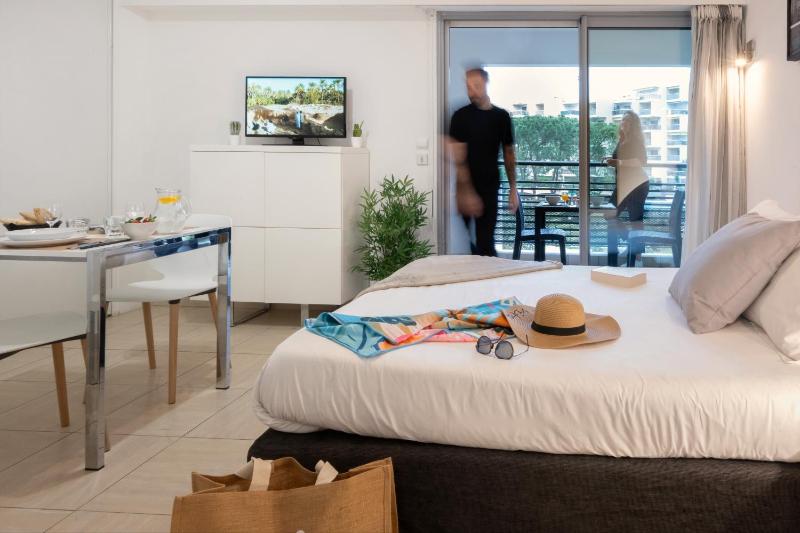 Nemea Appart Hotel Le Lido Cagnes Sur Mer - image 16