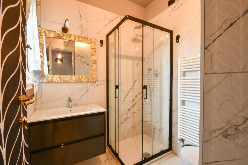 One-Bedroom Apartment (4 Adults) image 4