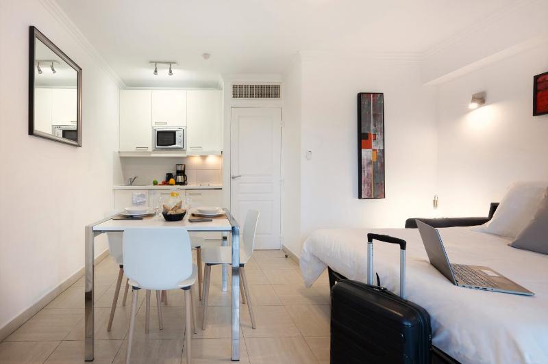 Nemea Appart Hotel Le Lido Cagnes Sur Mer - image 5