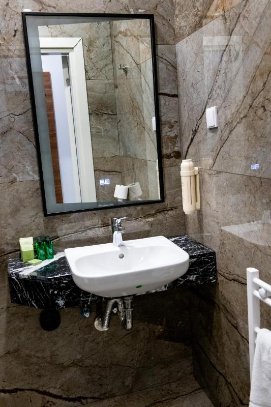 Agora Boutique Hotel - image 5