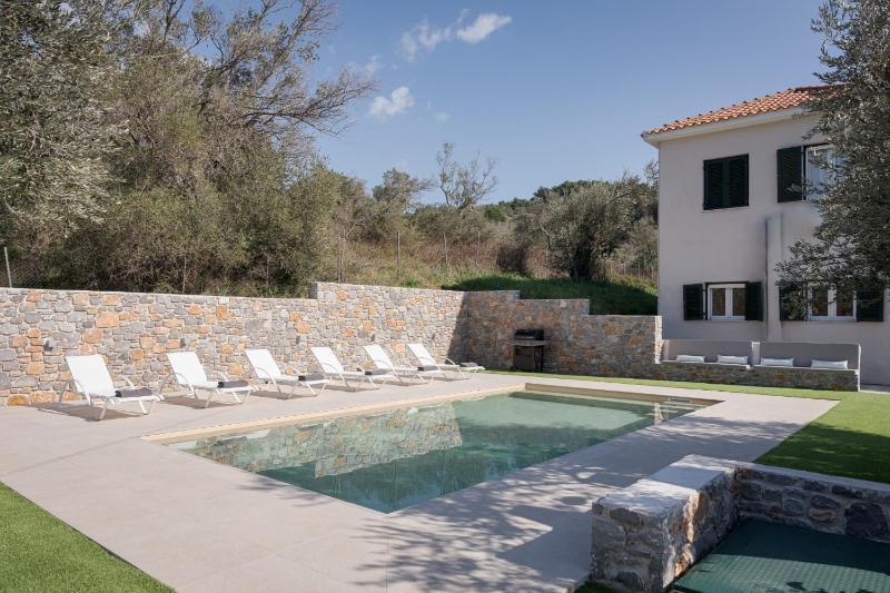 Nature Retreat Skiathos Villa - image 16