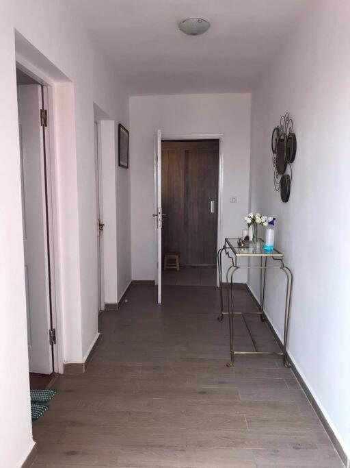 Appartement spacieux de 3 ch en plein centre ville de Tana vue exceptionnelle - image 4