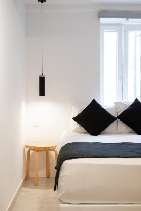 Deluxe Double Room image 2